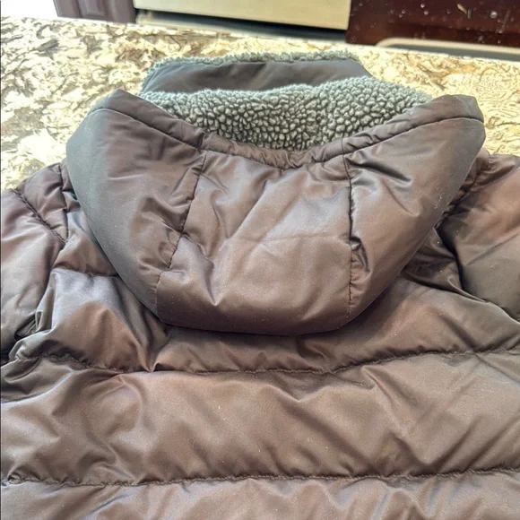 Patagonia Kids Black Puffer Jacket - Picture 6 of 6